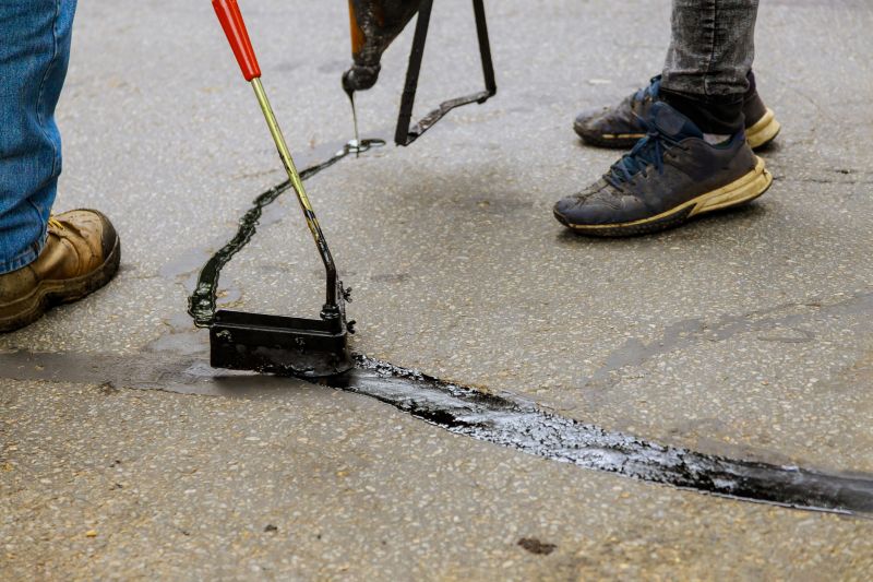 Hot Tar Driveway Sealing in San Antonio, TX