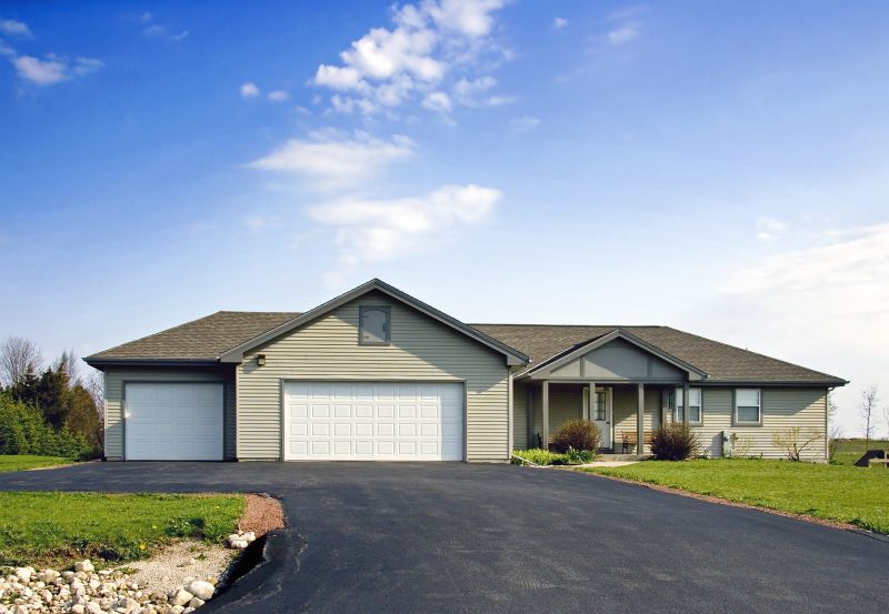 Residential Blacktop Sealing in Grand Rapids, MI