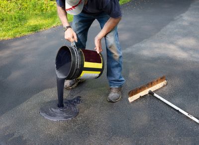 Reduce Driveway Maintenance Costs by Sealing Your Driveway!